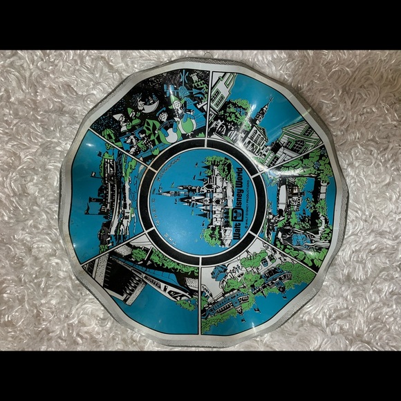 Vintage 70s Walt Disney World Productions Ash tray - Picture 2 of 5